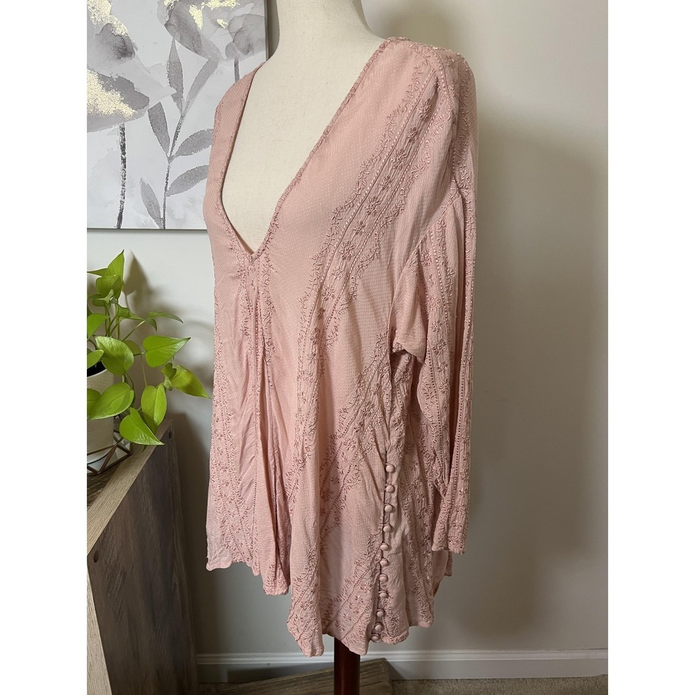 Free People Top Womens XS Pink Embroidered Tunic Deep V Boho Cottage Fairy - Picture 3 of 8